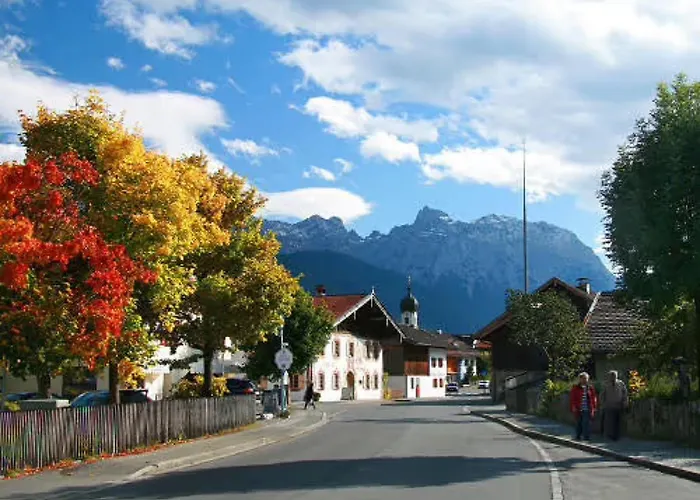 Gaestehaus Christophorus - Edelweiss Krün