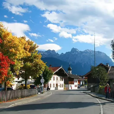 Gaestehaus Christophorus - Edelweiss Krun
